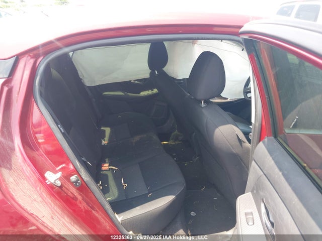 3N1AB8CV2NY231261 Nissan Sentra