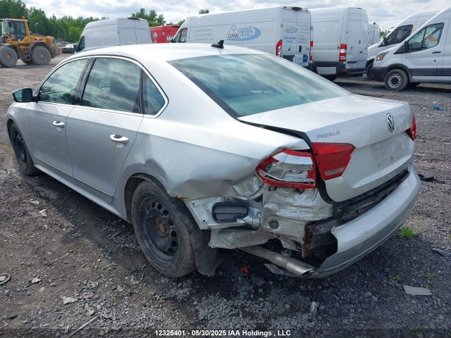 1VWBV7A30FC038490 Volkswagen Passat