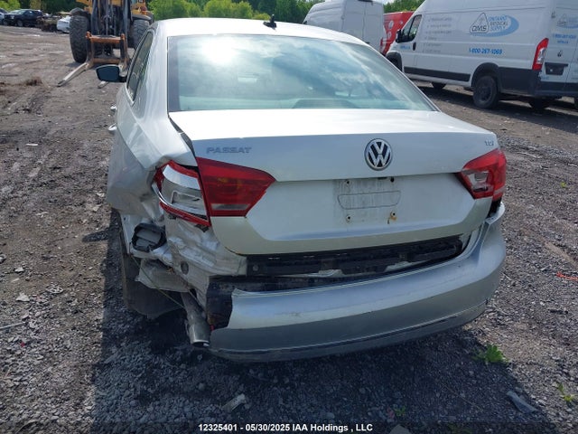 1VWBV7A30FC038490 Volkswagen Passat