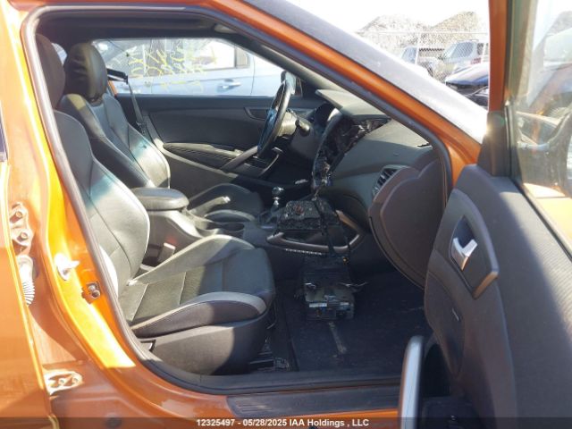 KMHTC6AE6GU288803 Hyundai Veloster Turbo