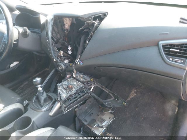 KMHTC6AE6GU288803 Hyundai Veloster Turbo