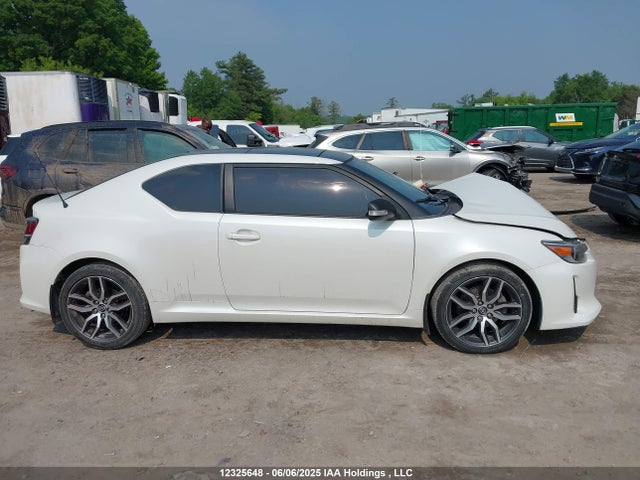 Scion 2ar-fe 2015 JTKJF5C79F3090998 Image 13