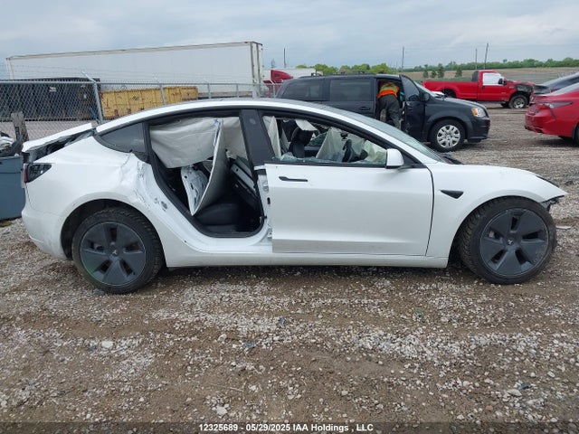 12325689 :رقم المزاد ، 5YJ3E1EA6NF202291 vin ، 2022 Tesla Model 3 Rwd/standard Range مزاد بيع