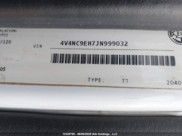 4V4NC9EH7JN999032 Volvo d13