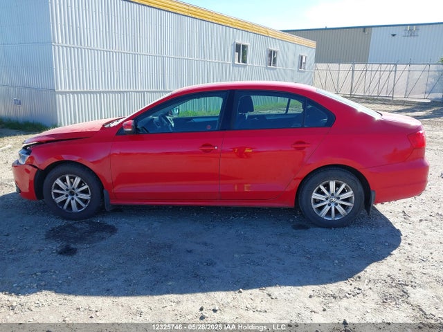 3VWDK7AJ8EM393338 Volkswagen Jetta