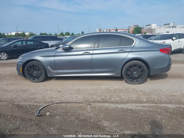 WBAJE7C56JWC55109 BMW 540I