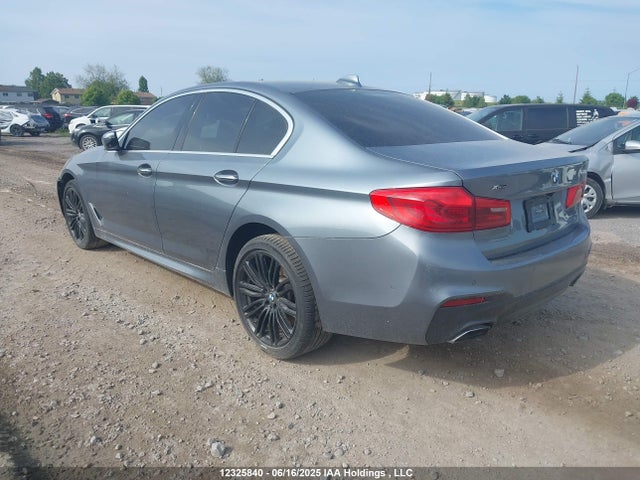 WBAJE7C56JWC55109 BMW 540I