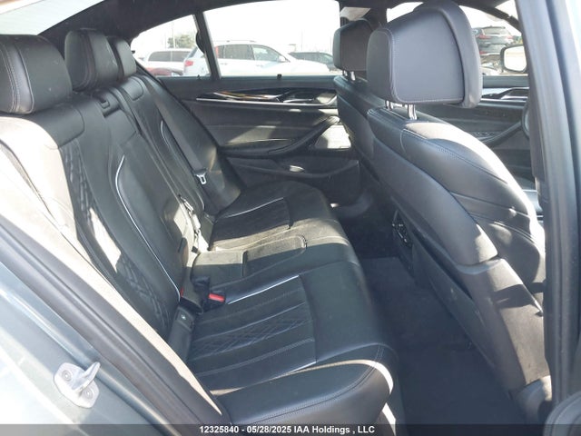 WBAJE7C56JWC55109 BMW 540I