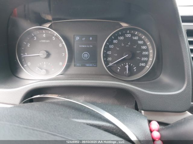 KMHD84LF7HU118872 Hyundai Elantra