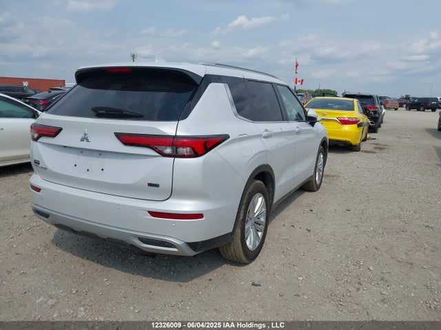 JA4J4UA84NZ611926 Mitsubishi Outlander