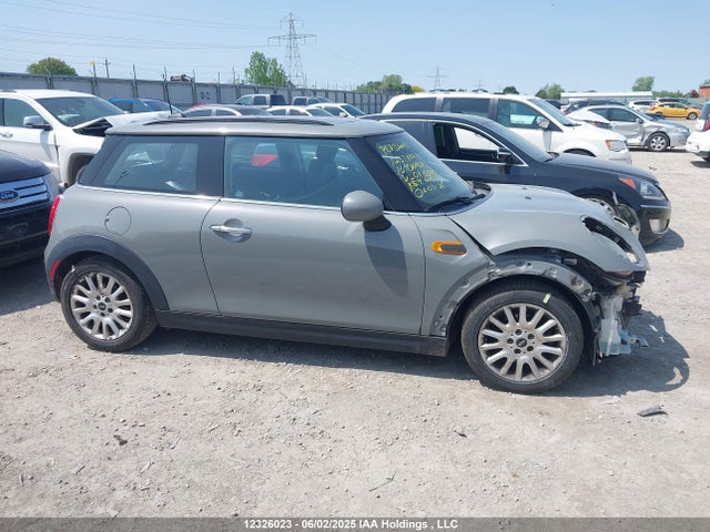 Mini Hardtop 2016 WMWXP5C58G2D15500 Image 14