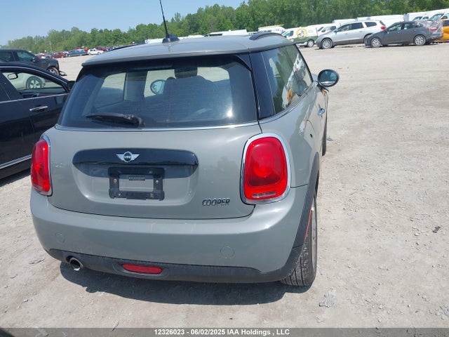 Mini Hardtop 2016 WMWXP5C58G2D15500 Image 17