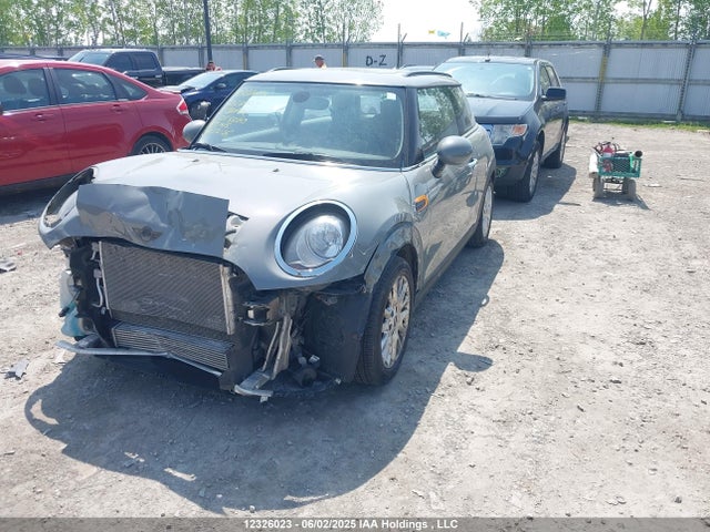 Mini Hardtop 2016 WMWXP5C58G2D15500 Image 2