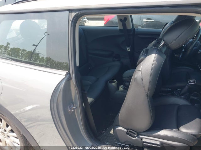 Mini Hardtop 2016 WMWXP5C58G2D15500 Image 8