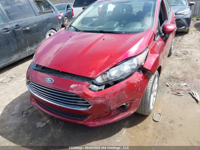 3FADP4BJ9FM215270 Ford 2015