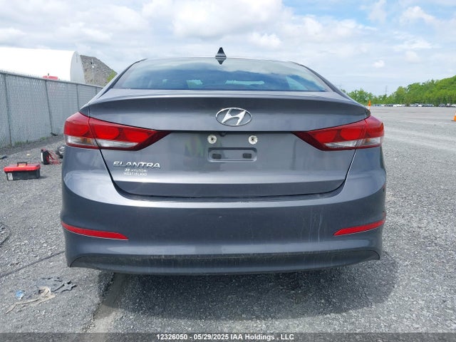 KMHD84LF2HU221178 Hyundai 2017