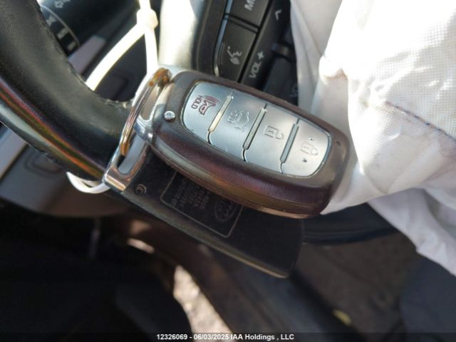 5NPE24AF1HH488688 Hyundai 2017