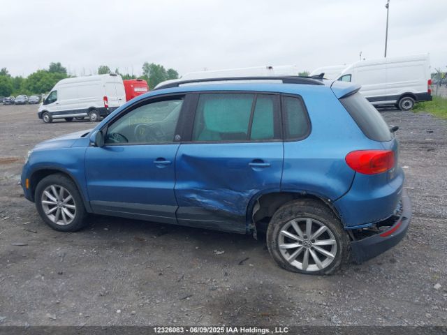 WVGNV7AX0HK038240 Volkswagen Tiguan