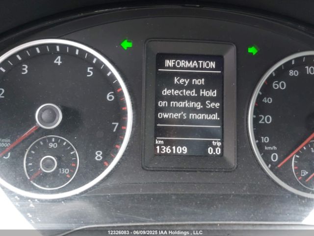 WVGNV7AX0HK038240 Volkswagen Tiguan
