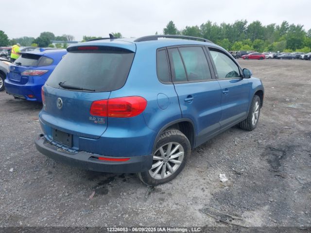 WVGNV7AX0HK038240 Volkswagen Tiguan