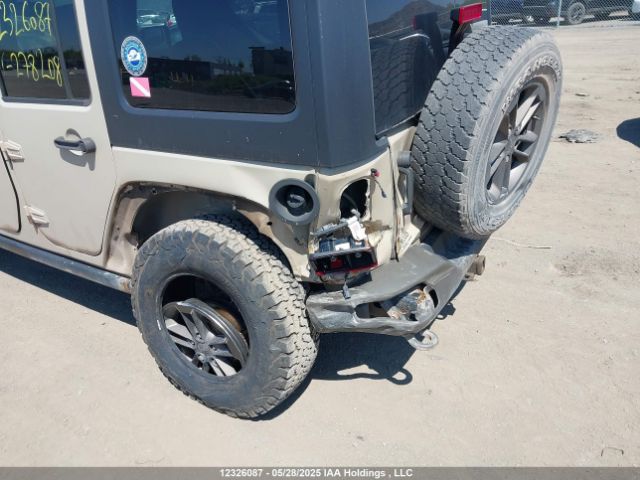 1C4BJWEG9GL278208 Jeep Wrangler Unlimited Sahara
