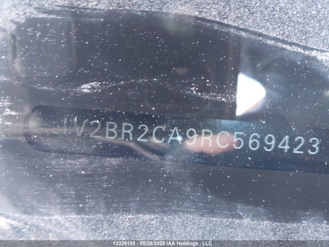 1V2BR2CA9RC569423 Volkswagen tsi