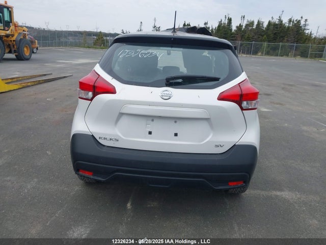 3N1CP5CU8JL516912 Nissan 2018