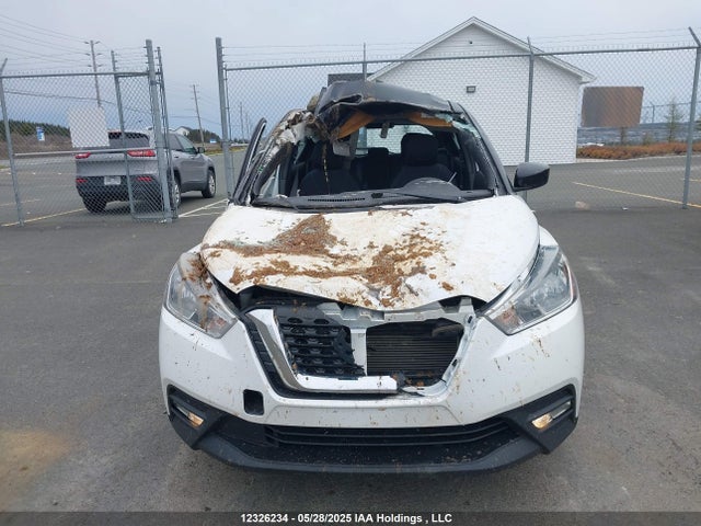 3N1CP5CU8JL516912 Nissan 2018