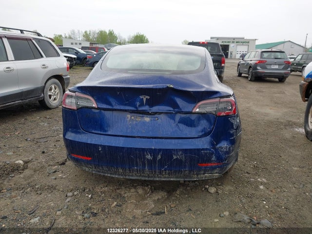 5YJ3E1EA2NF258132 Tesla 2022