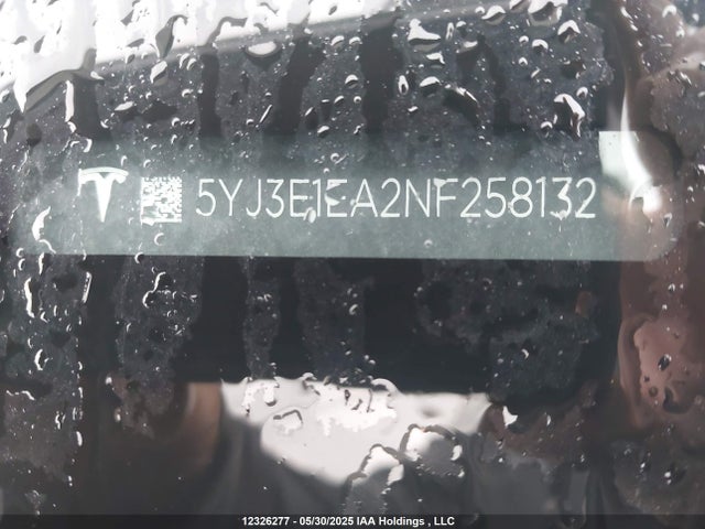 5YJ3E1EA2NF258132 Tesla 2022