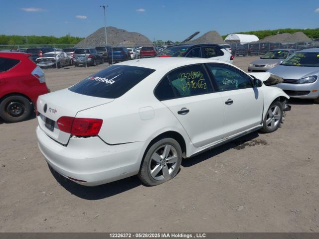 3VWD07AJ5EM390662 Volkswagen 2014