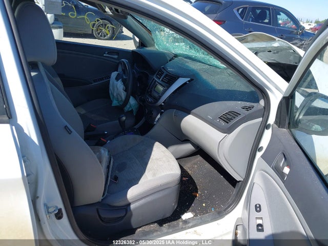 KMHCT4AE8HU220301 Hyundai 2017