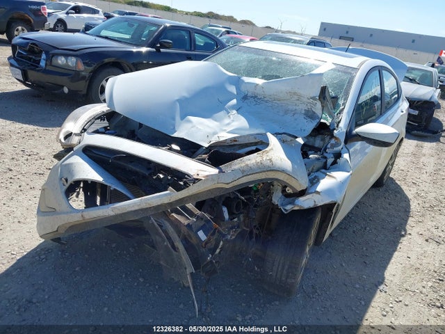KMHCT4AE8HU220301 Hyundai 2017
