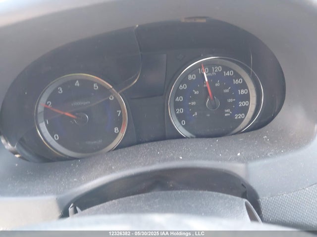KMHCT4AE8HU220301 Hyundai 2017