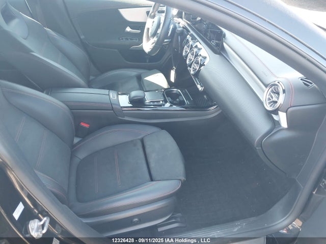 W1K5J4HBXMN172289 Mercedes-Benz m260
