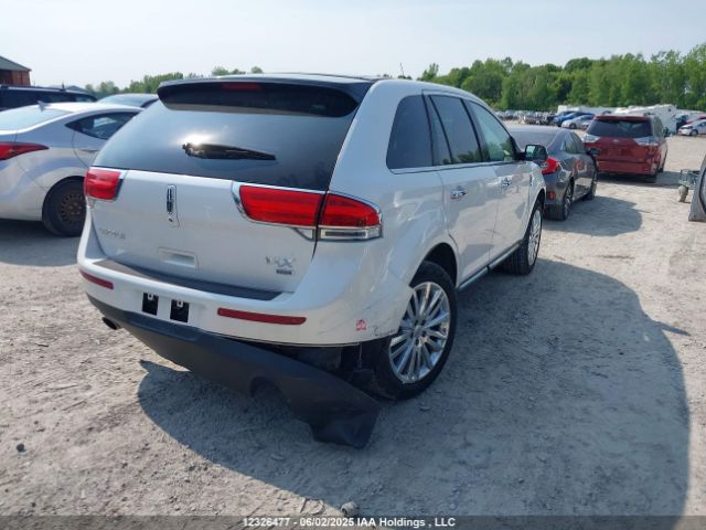 2LMDJ8JK2EBL04580 Lincoln MKX