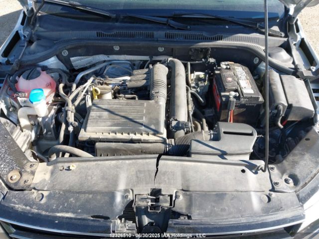 3VWD67AJ9GM324228 Volkswagen 2016