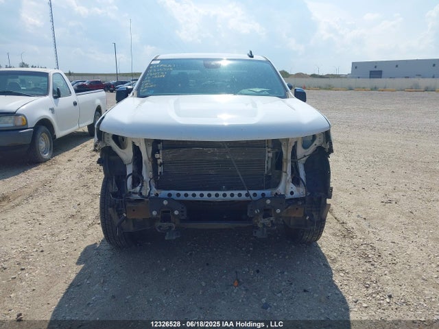 Chevrolet l84 2024 3GCUDDED2RG410591 Image 13