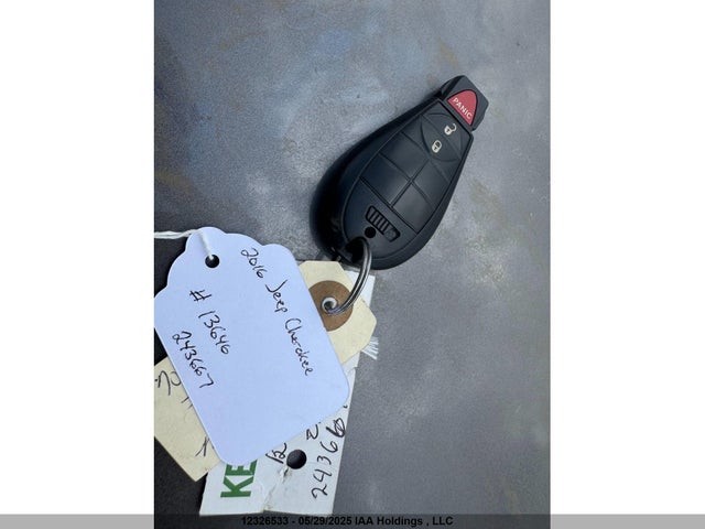 Jeep Cherokee 2016 1C4PJMCB9GW243667 Image 11