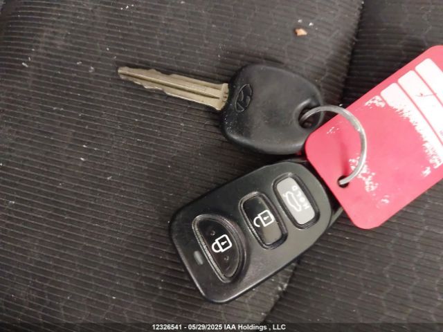 5NPD74LF3HH111144 Hyundai ELANTRA SE