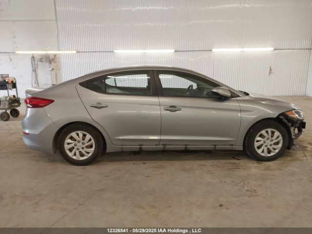 5NPD74LF3HH111144 Hyundai ELANTRA SE