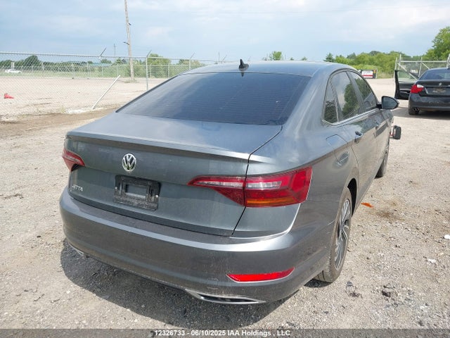 3VWG57BU6KM017634 Volkswagen 1.4 tsi