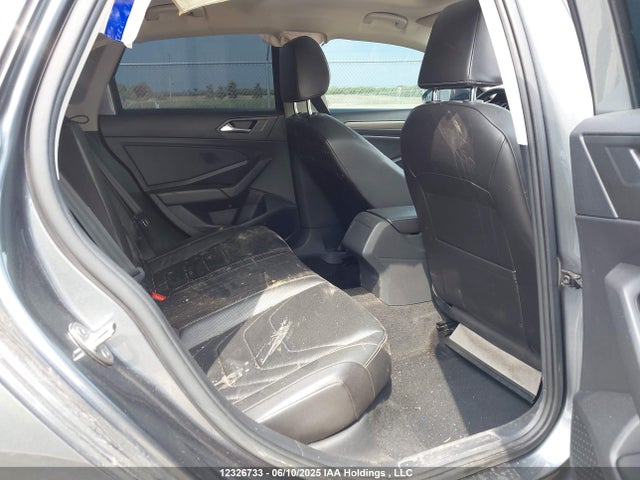 3VWG57BU6KM017634 Volkswagen 1.4 tsi