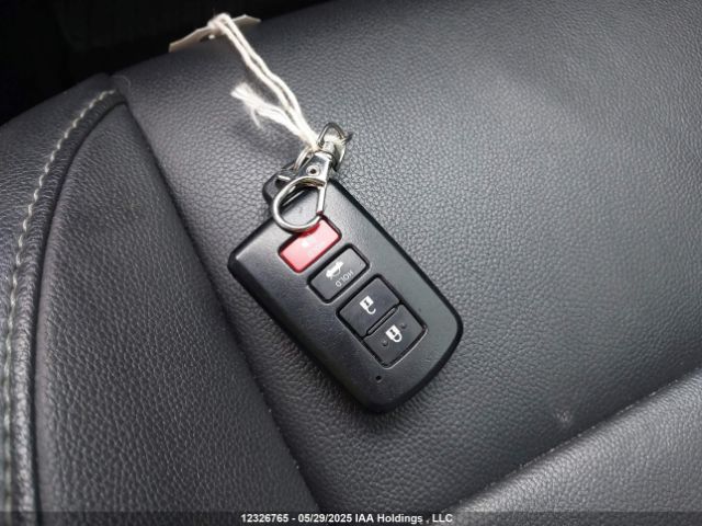 2T1BURHE4KC245538 Toyota COROLLA SE
