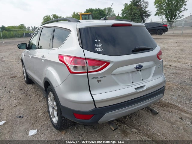1FMCU0GX9FUB75445 Ford Escape