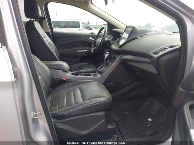 1FMCU0GX9FUB75445 Ford Escape