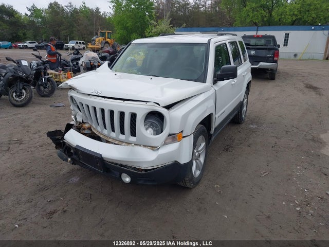 1C4NJRAB6ED582810 Jeep Patriot Sport/north