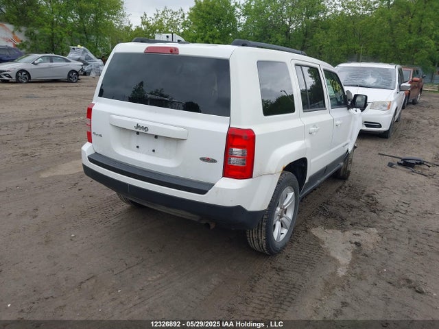 1C4NJRAB6ED582810 Jeep Patriot Sport/north