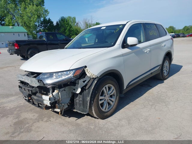 Mitsubishi mivec 2020 JA4AZ2A35LZ604166 Image 2