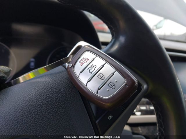 KMHD84LF8HU266111 Hyundai Elantra